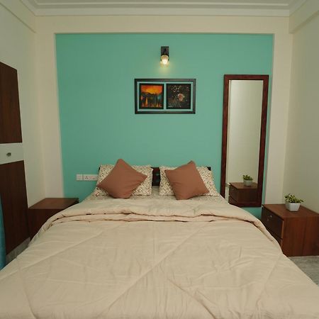 Avanti Castello Apartment Guruvayur Bagian luar foto