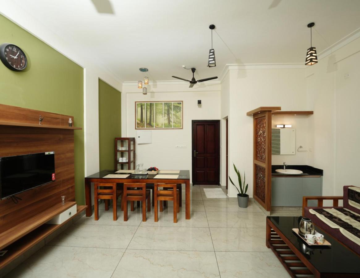 Avanti Castello Apartment Guruvayur Bagian luar foto