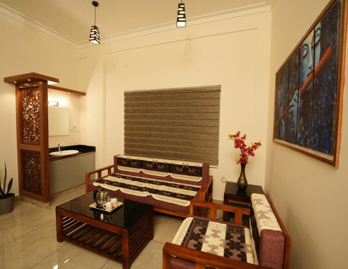 Avanti Castello Apartment Guruvayur Bagian luar foto