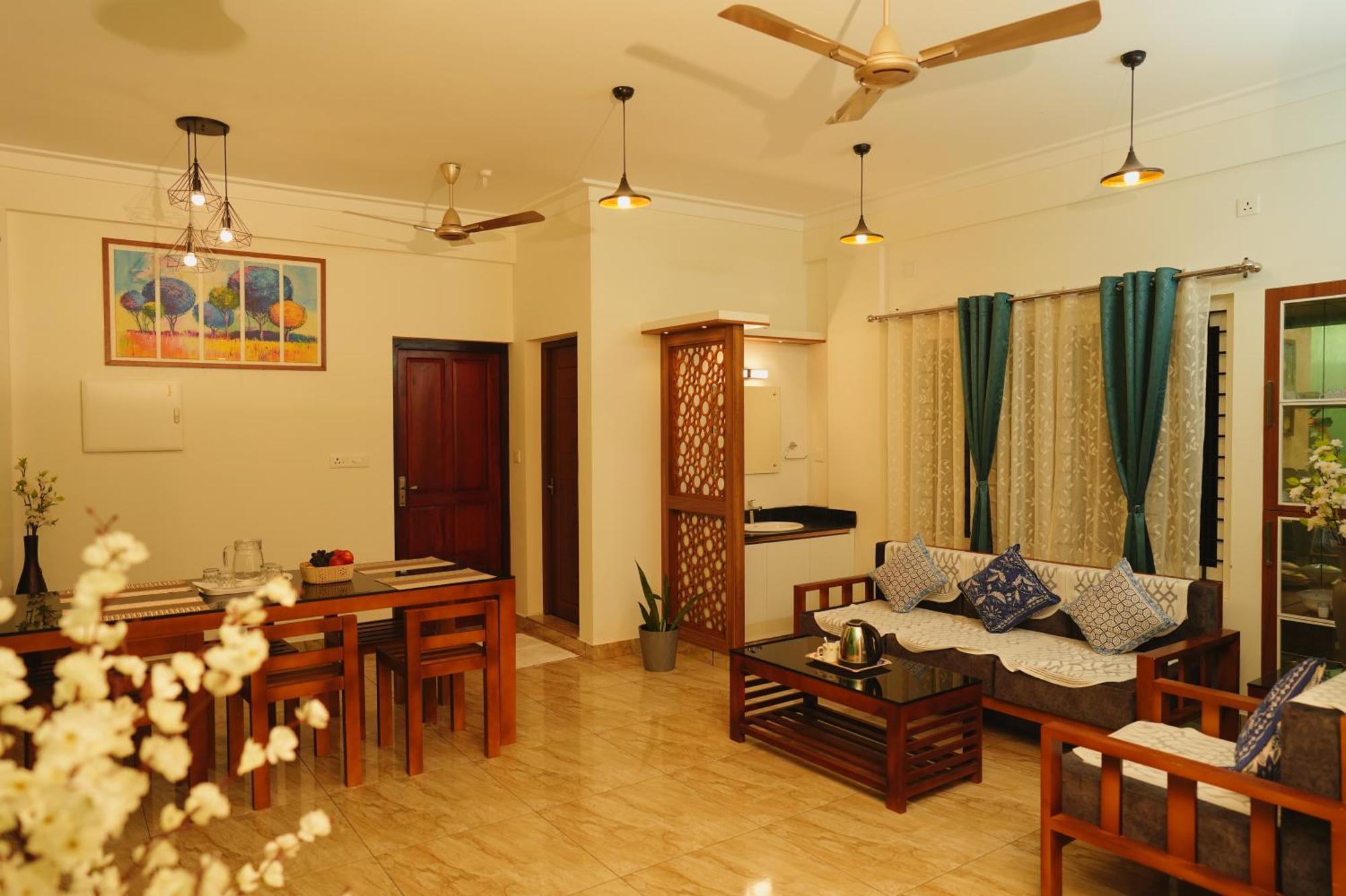 Avanti Castello Apartment Guruvayur Bagian luar foto